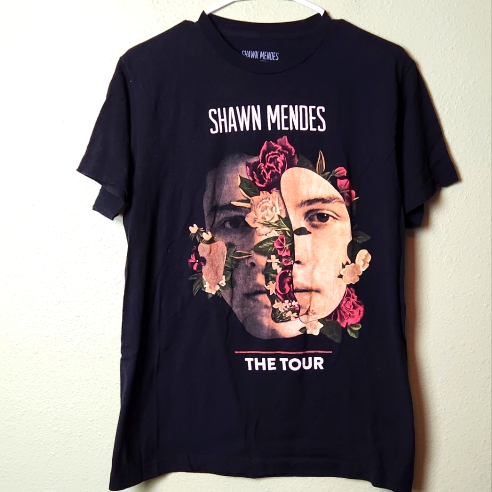 Shawn Mendes Concert Tour Tee Size Medium